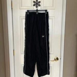 3 for $10 Men’s Mizuno athletic Pants size Small